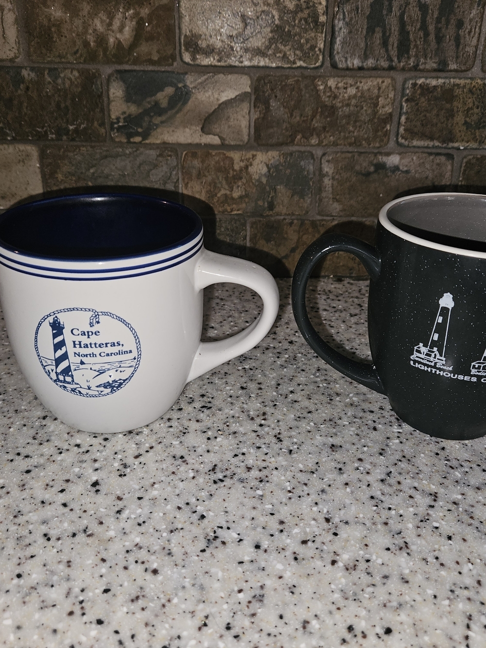 2 Coffee Mugs - Cape Hattetas And Lighthouses Of Outer Banks